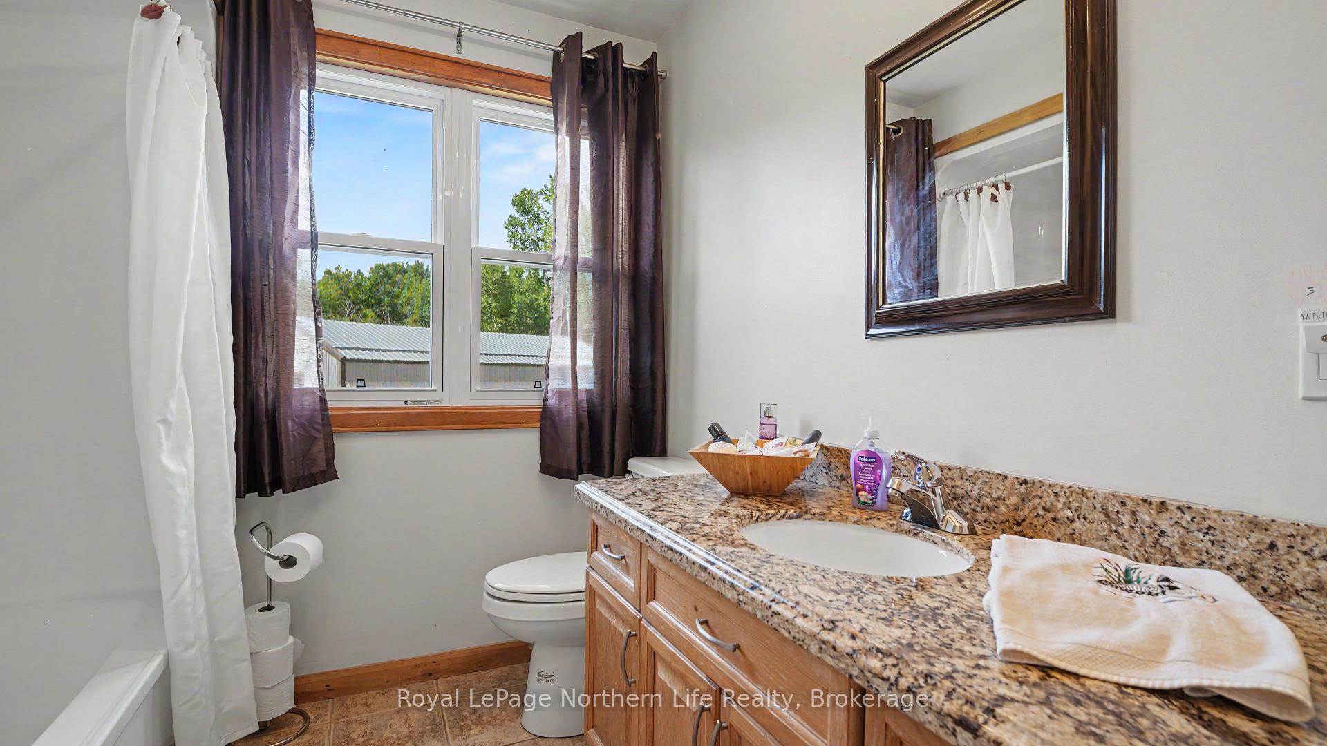 Photo 28 of 33 White Bear Court, Temagami — HOMEH