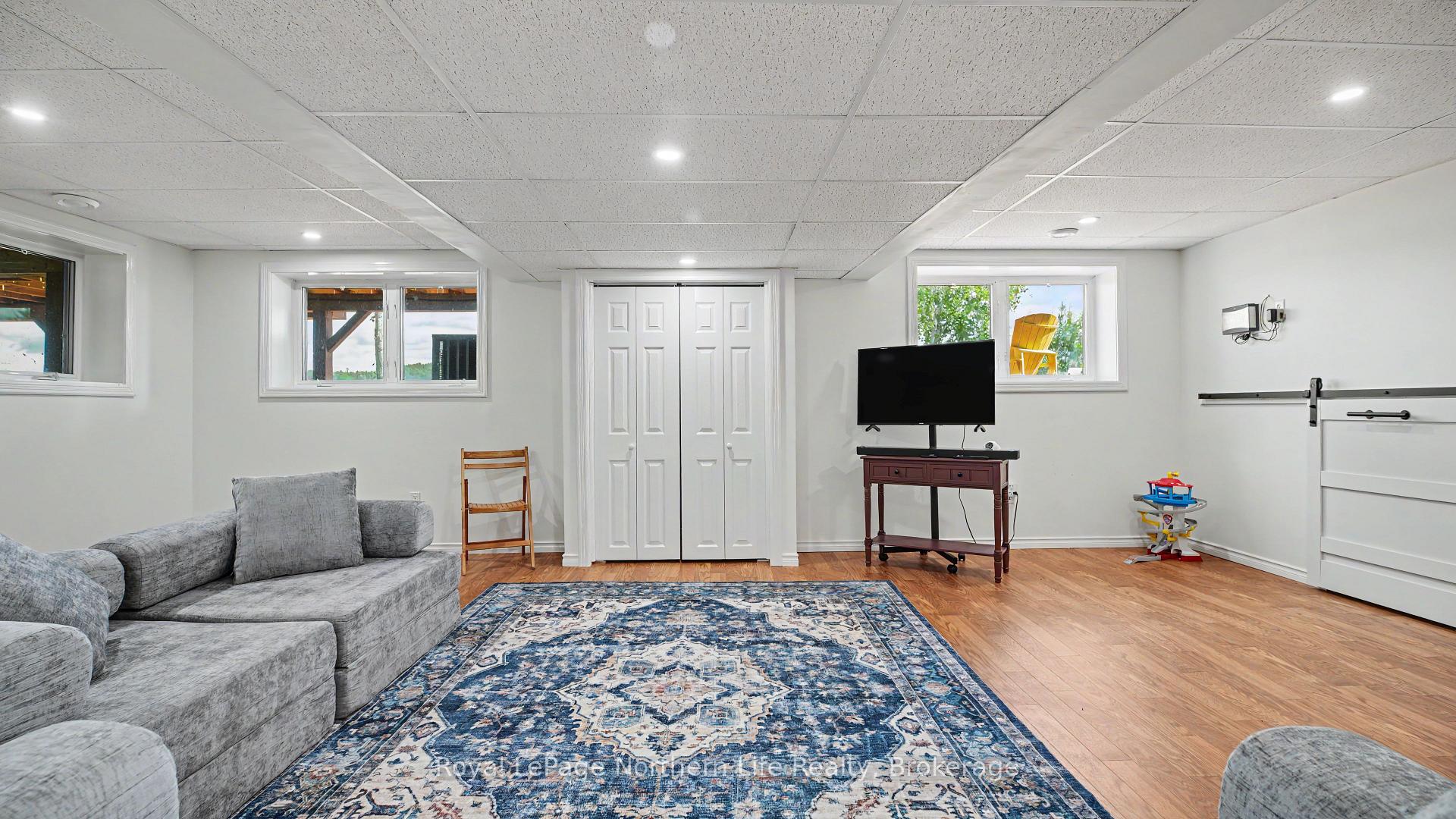 Photo 32 of 33 White Bear Court, Temagami — HOMEH