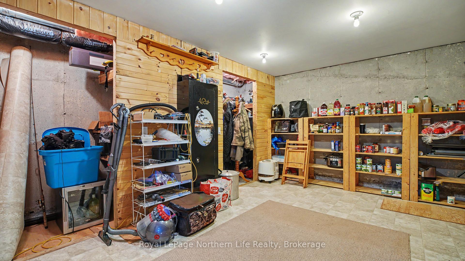 Photo 37 of 33 White Bear Court, Temagami — HOMEH