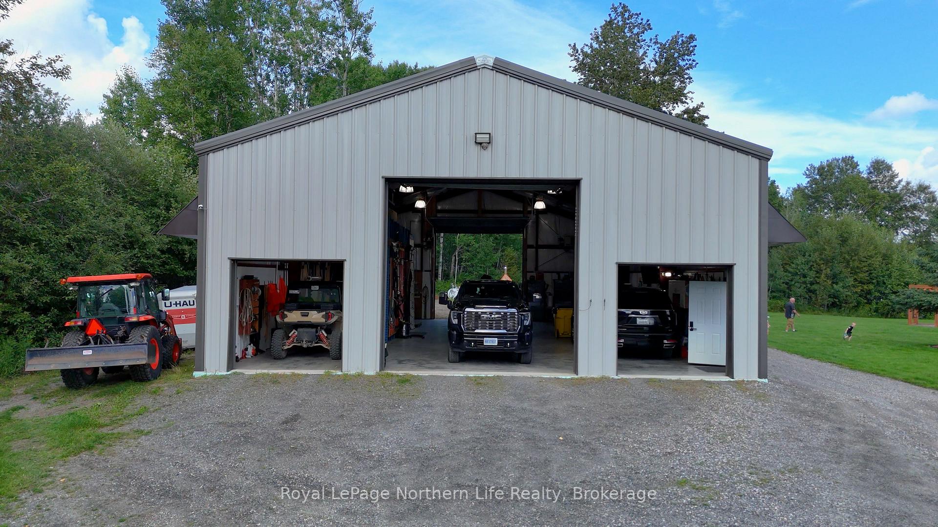 Photo 39 of 33 White Bear Court, Temagami — HOMEH