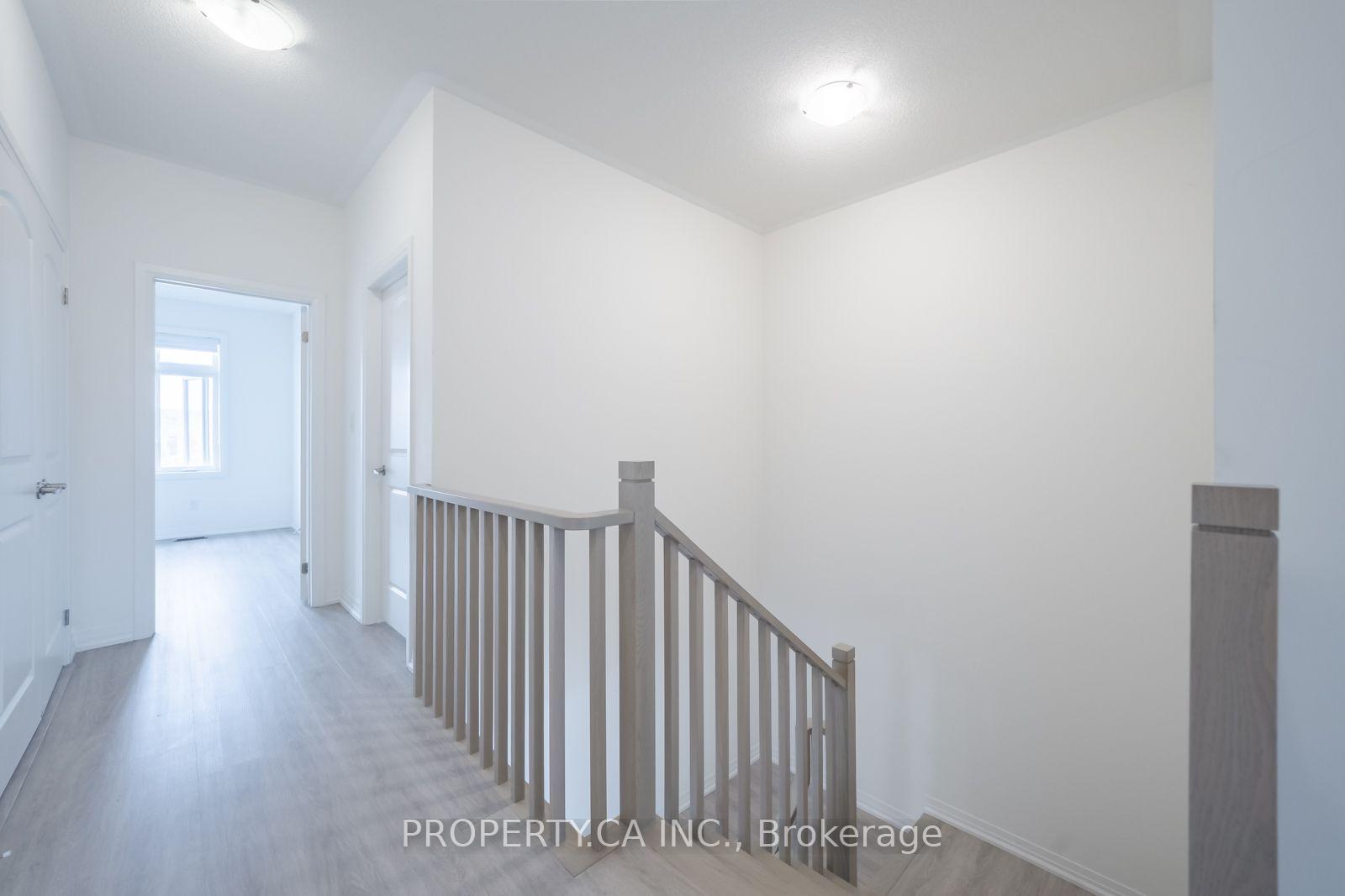 Photo 11 of 17 Jinnah Avenue, Markham, Middlefield — HOMEH