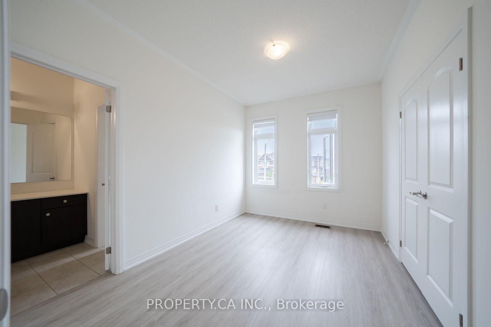 Photo 12 of 17 Jinnah Avenue, Markham, Middlefield — HOMEH