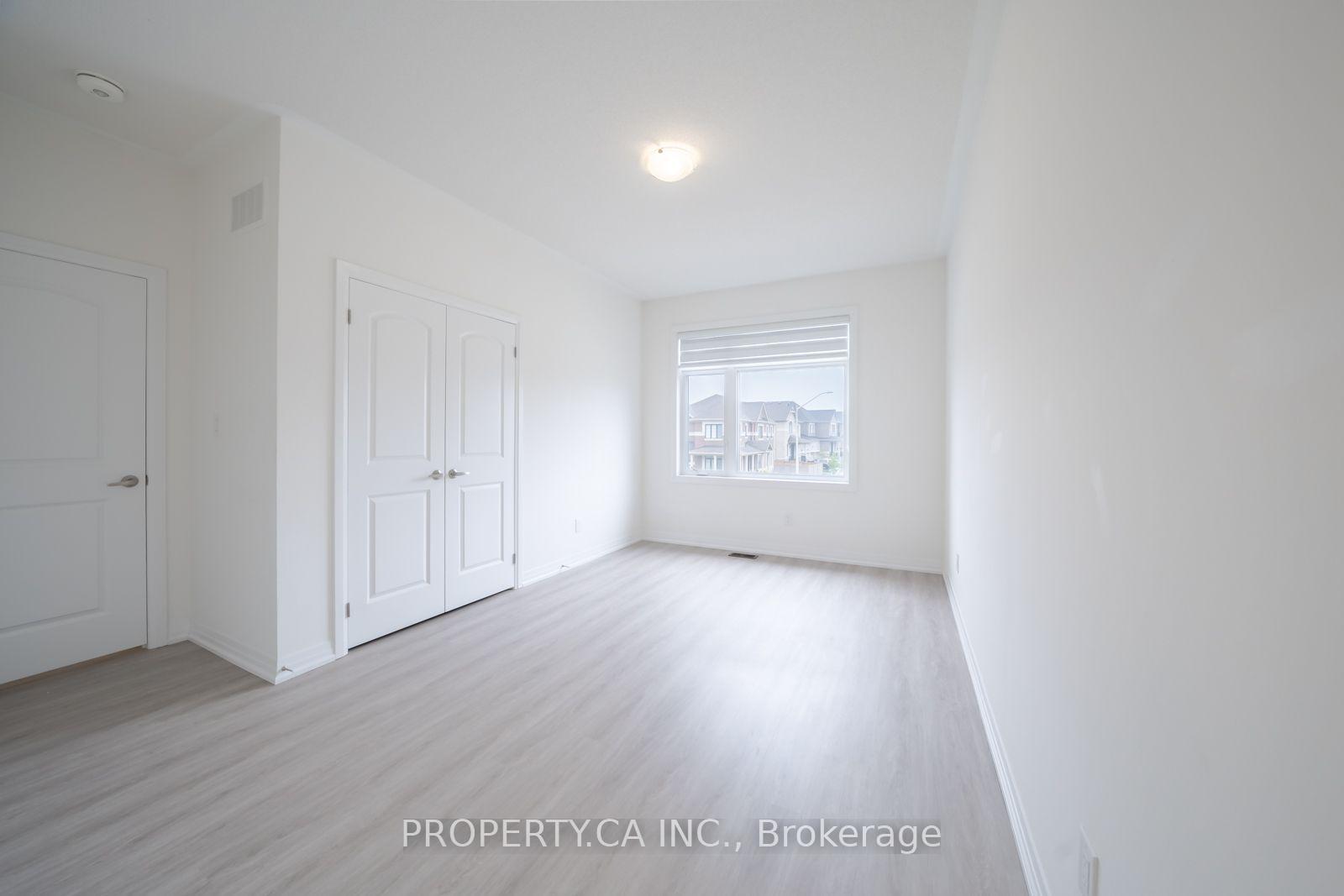Photo 15 of 17 Jinnah Avenue, Markham, Middlefield — HOMEH