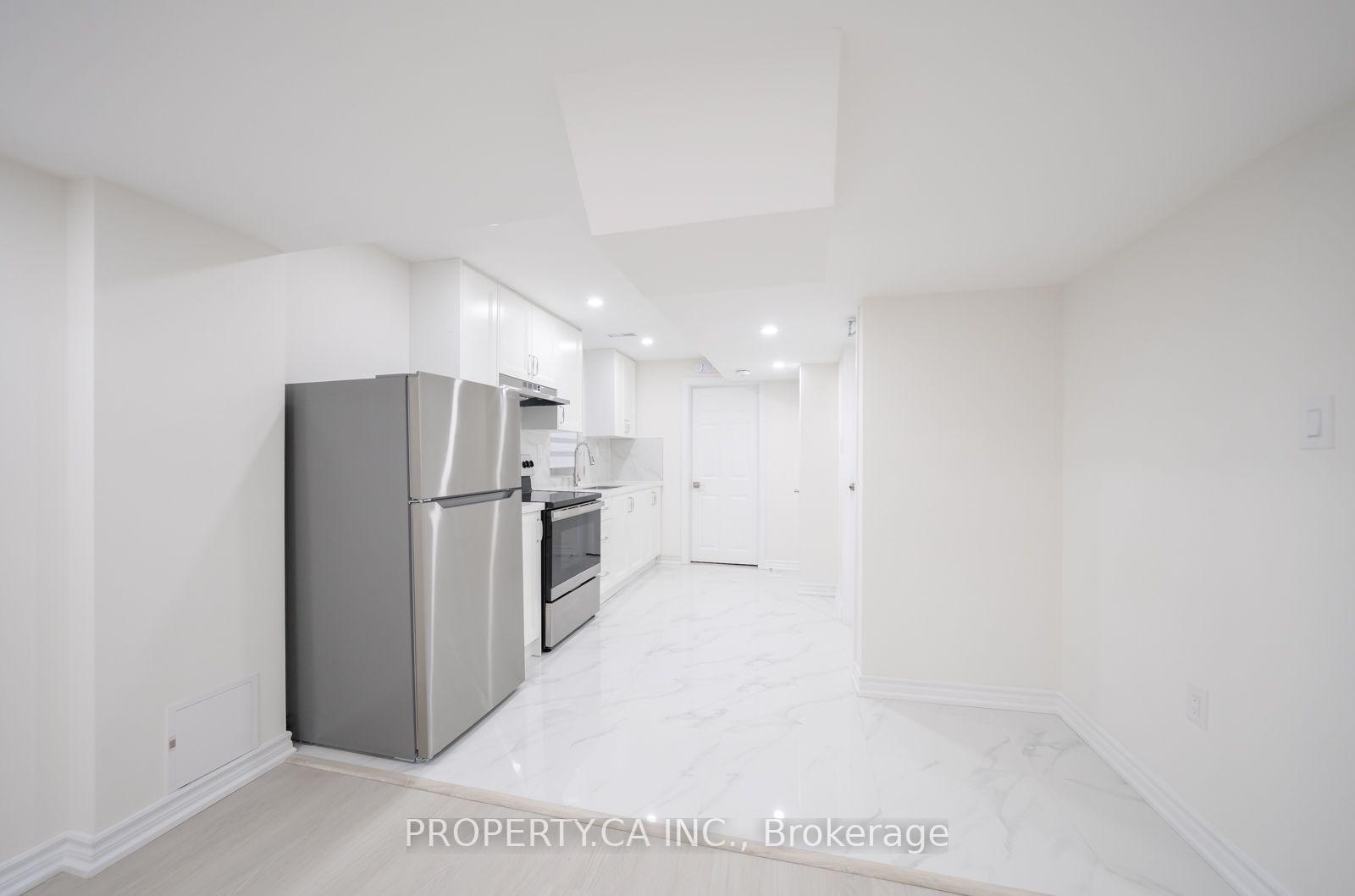 Photo 25 of 17 Jinnah Avenue, Markham, Middlefield — HOMEH