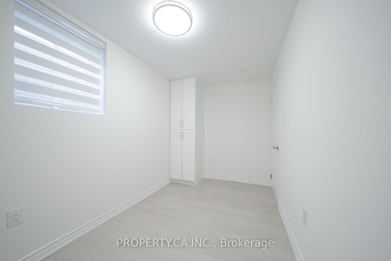 Photo 26 of 17 Jinnah Avenue, Markham, Middlefield — HOMEH