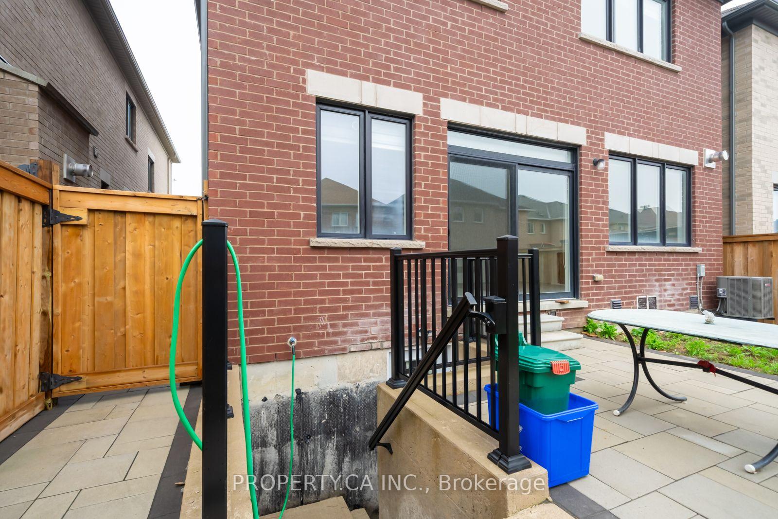 Photo 30 of 17 Jinnah Avenue, Markham, Middlefield — HOMEH