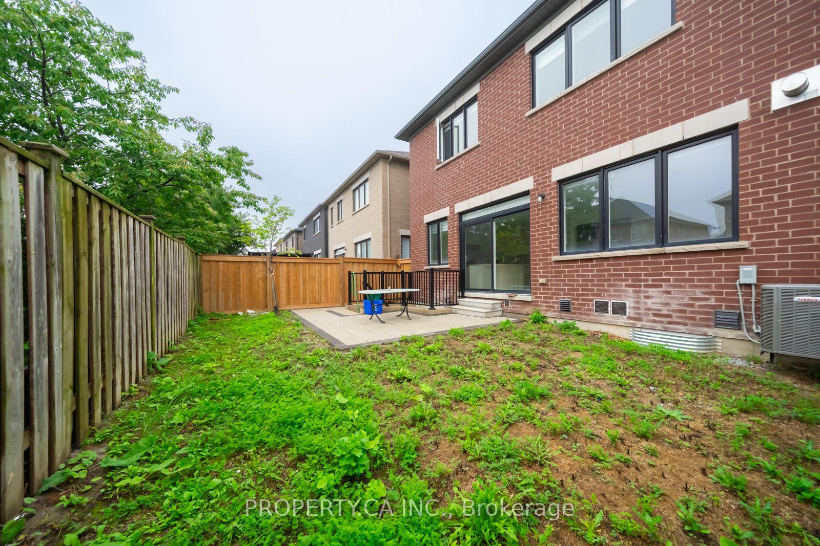 Photo 31 of 17 Jinnah Avenue, Markham, Middlefield — HOMEH