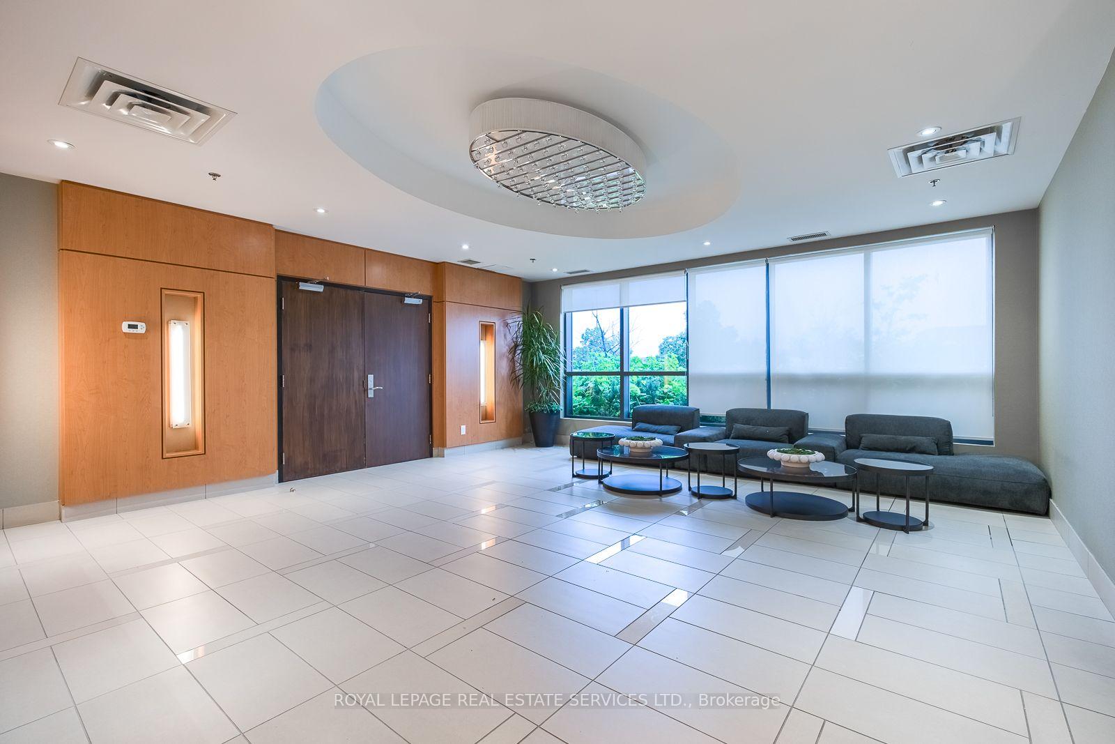 Photo 3 of Unit 1605, 840 Queens Plate Drive, Etobicoke, West Humber-Clairville — HOMEH