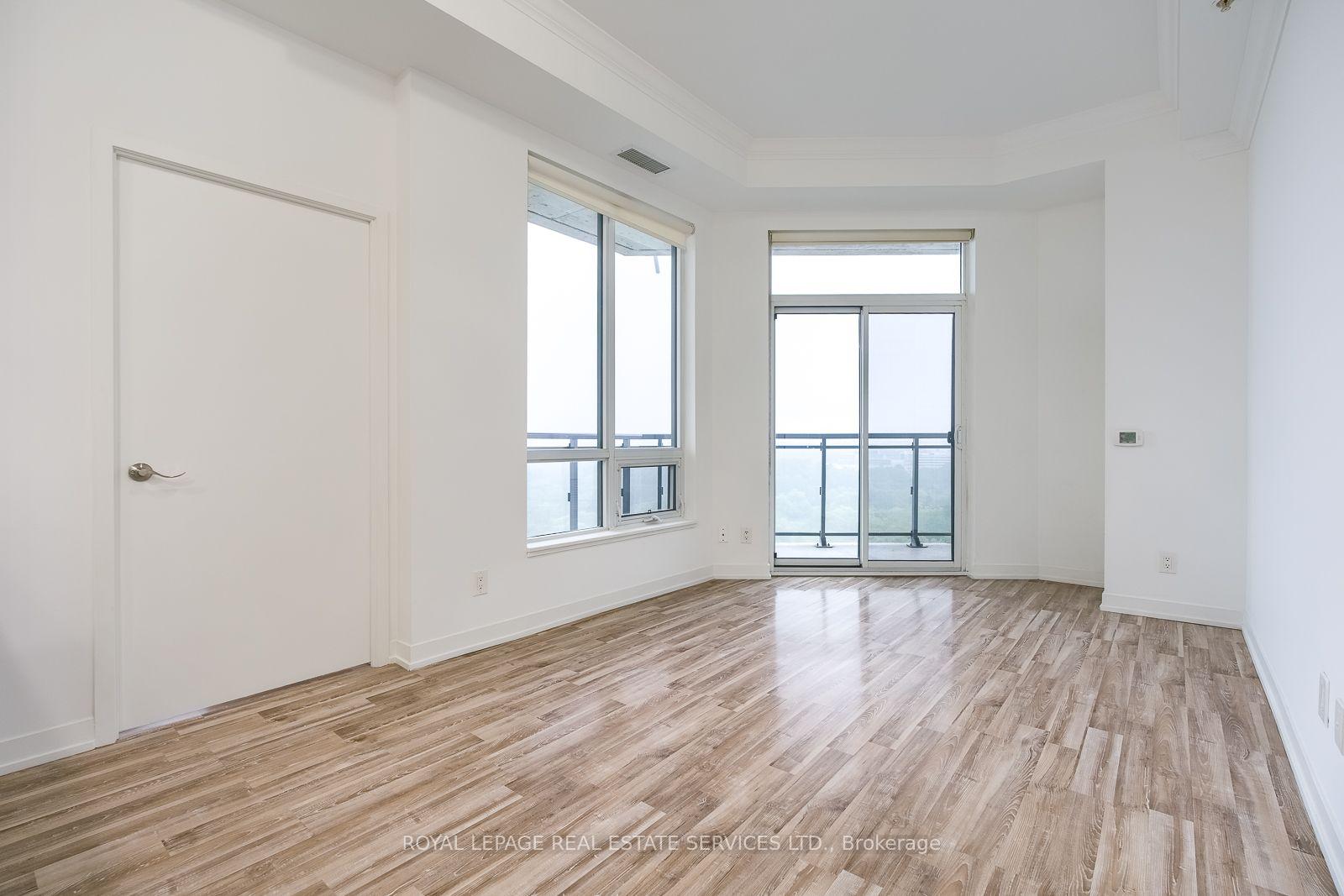 Photo 5 of Unit 1605, 840 Queens Plate Drive, Etobicoke, West Humber-Clairville — HOMEH