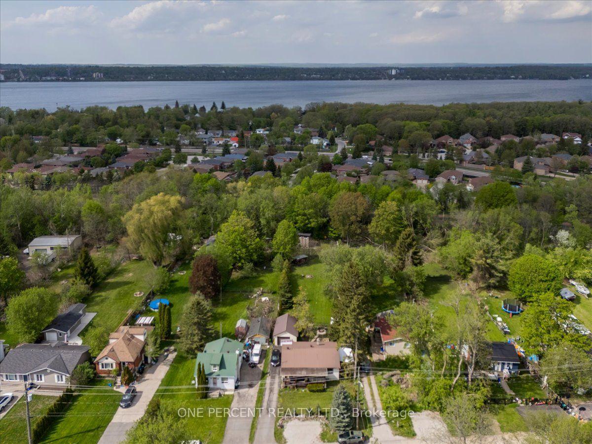 Photo 12 of 224 Foster Drive, Barrie, Painswick North — HOMEH