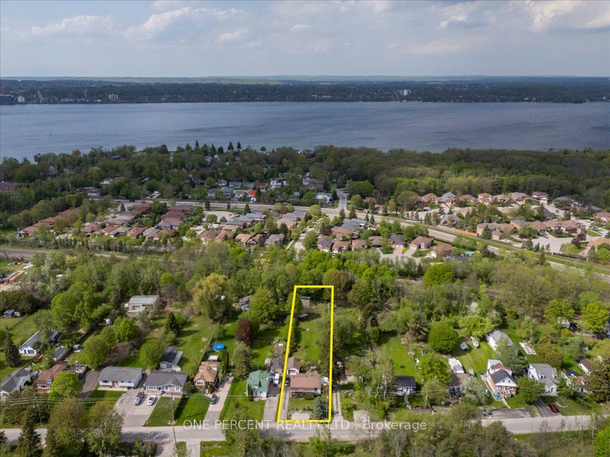 Photo 17 of 224 Foster Drive, Barrie, Painswick North — HOMEH
