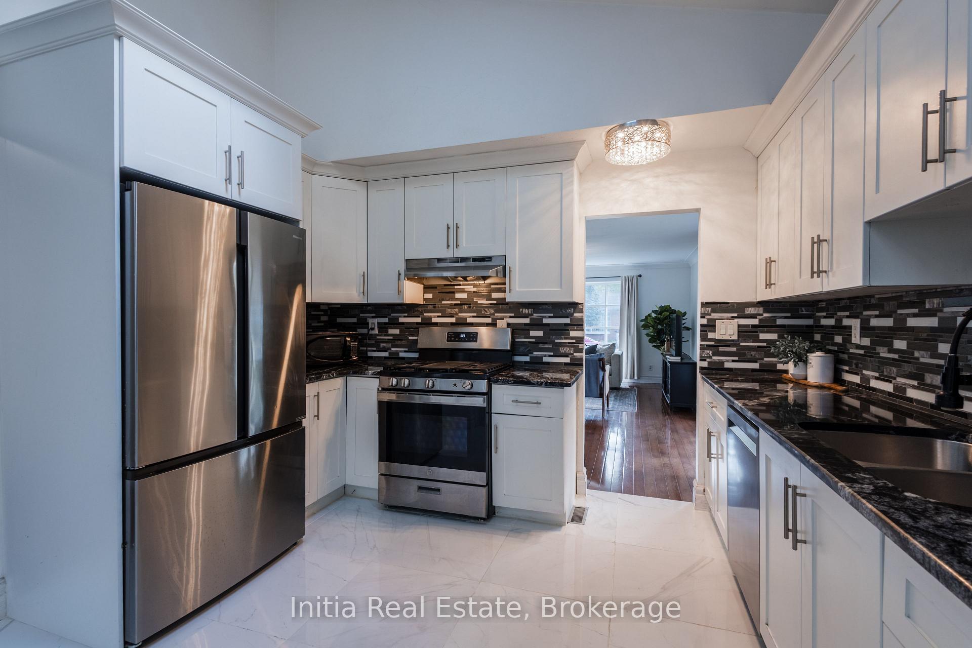 Photo 22 of 3400 St Patrick's Drive, Windsor — HOMEH