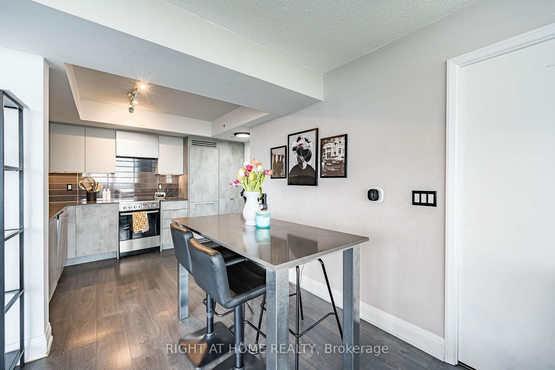 Photo 10 of Unit 1309, 30 gibbs Road, Etobicoke, Islington-City Centre West — HOMEH