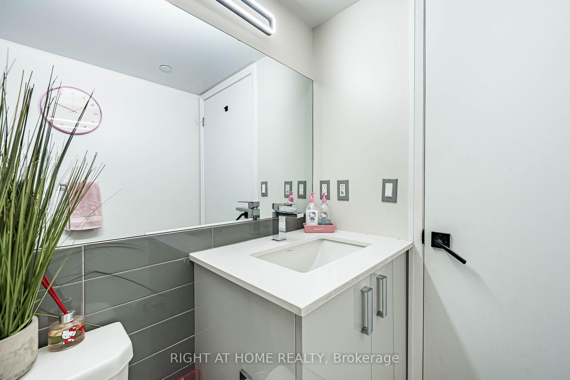 Photo 17 of Unit 1309, 30 gibbs Road, Etobicoke, Islington-City Centre West — HOMEH