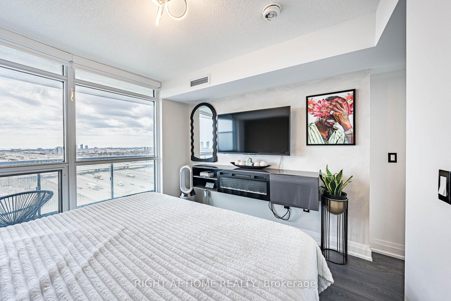 Photo 21 of Unit 1309, 30 gibbs Road, Etobicoke, Islington-City Centre West — HOMEH