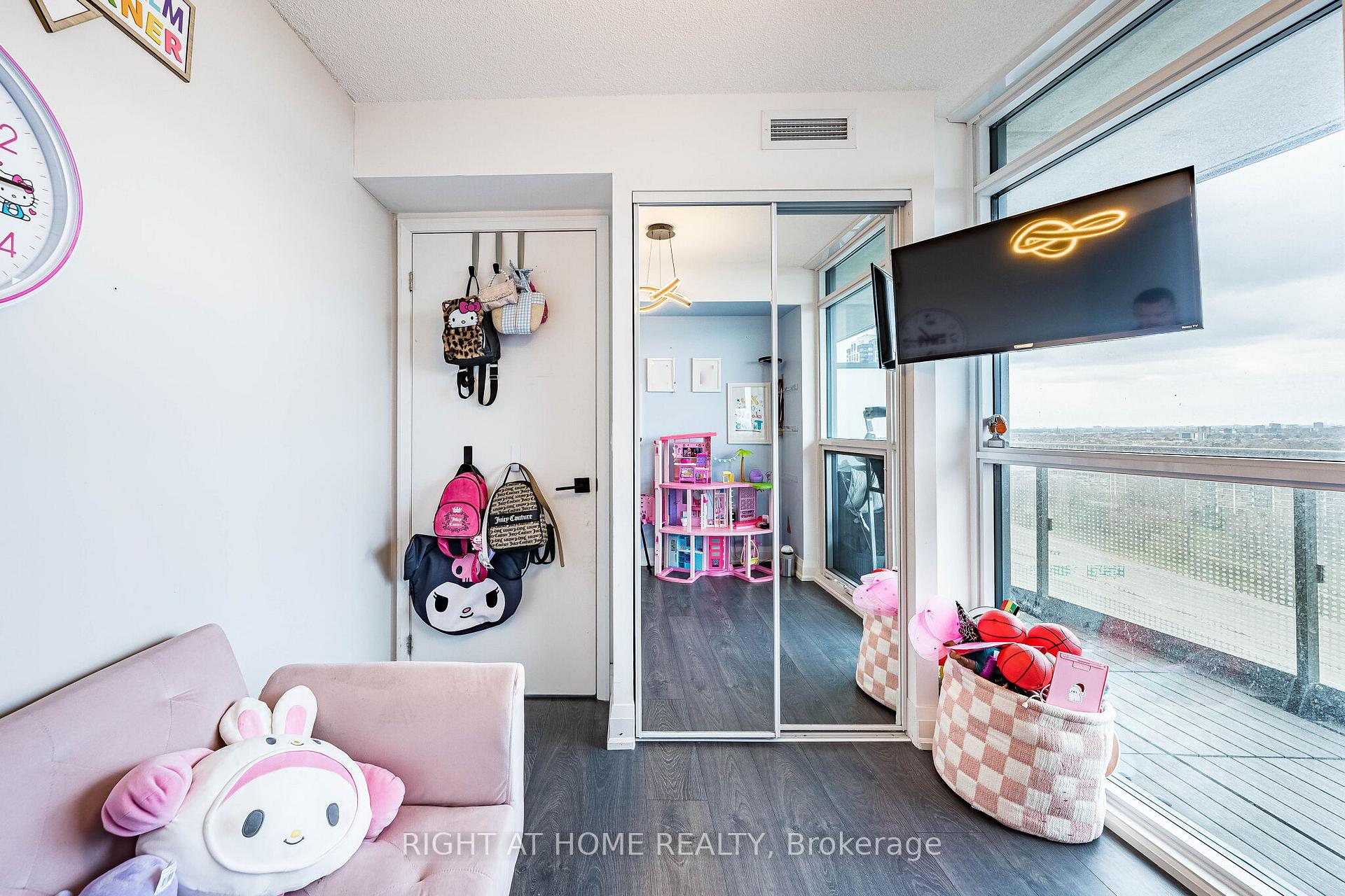 Photo 28 of Unit 1309, 30 gibbs Road, Etobicoke, Islington-City Centre West — HOMEH