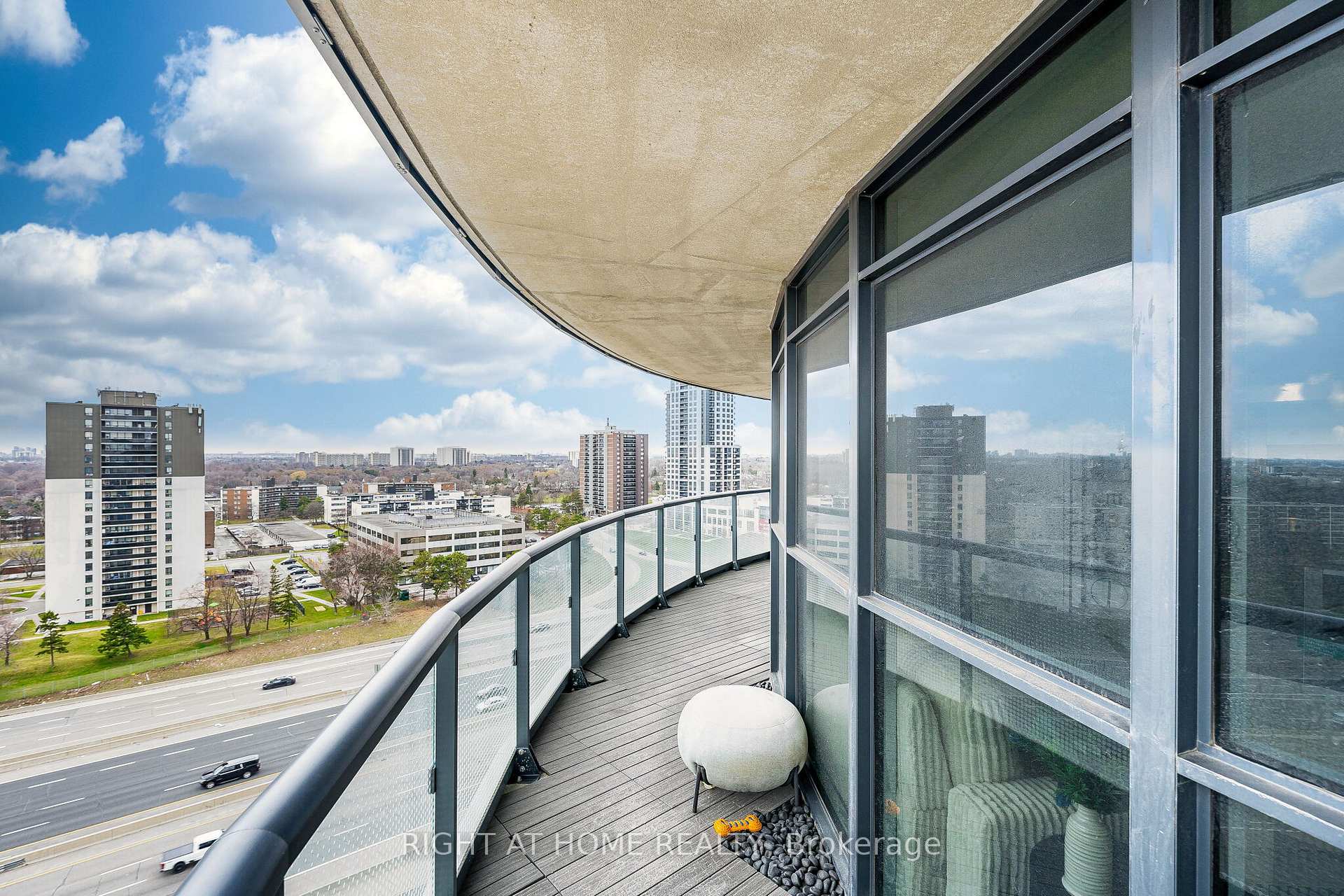 Photo 31 of Unit 1309, 30 gibbs Road, Etobicoke, Islington-City Centre West — HOMEH