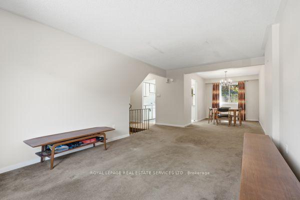 Photo 14 of 29 Silver Shadow Path, Etobicoke, Markland Wood — HOMEH