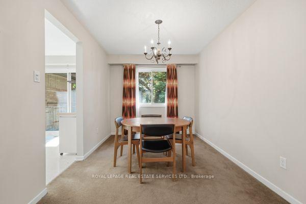 Photo 19 of 29 Silver Shadow Path, Etobicoke, Markland Wood — HOMEH