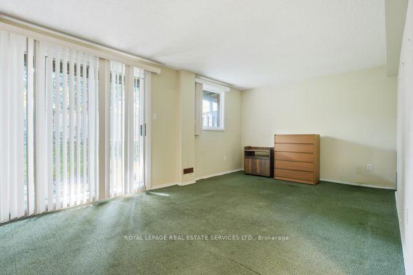 Photo 38 of 29 Silver Shadow Path, Etobicoke, Markland Wood — HOMEH