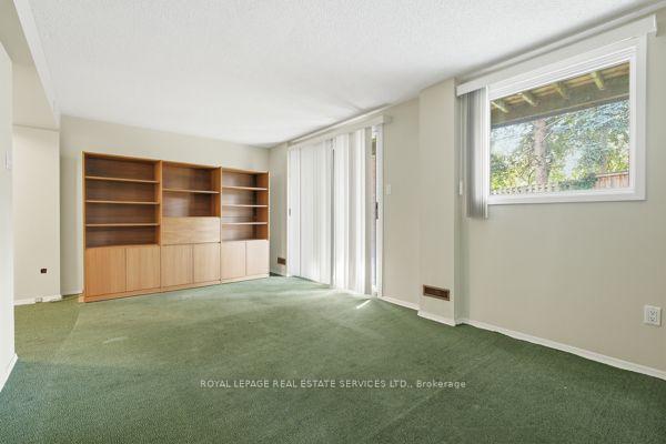 Photo 39 of 29 Silver Shadow Path, Etobicoke, Markland Wood — HOMEH