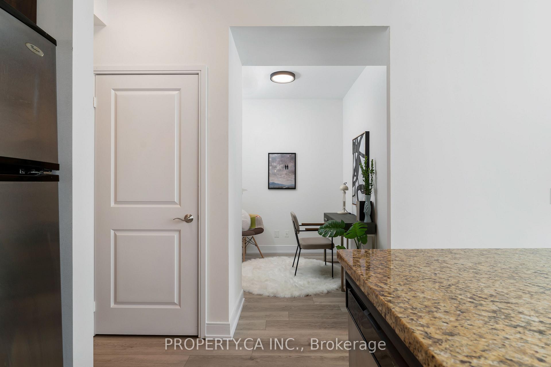 Photo 13 of Unit 1004, 88 Broadway Avenue, Toronto, Mount Pleasant West — HOMEH