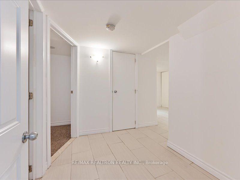 Photo 3 of Unit 3, 1130 Avenue Road, Toronto, Lawrence Park South — HOMEH