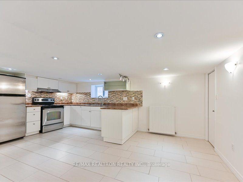 Photo 5 of Unit 3, 1130 Avenue Road, Toronto, Lawrence Park South — HOMEH