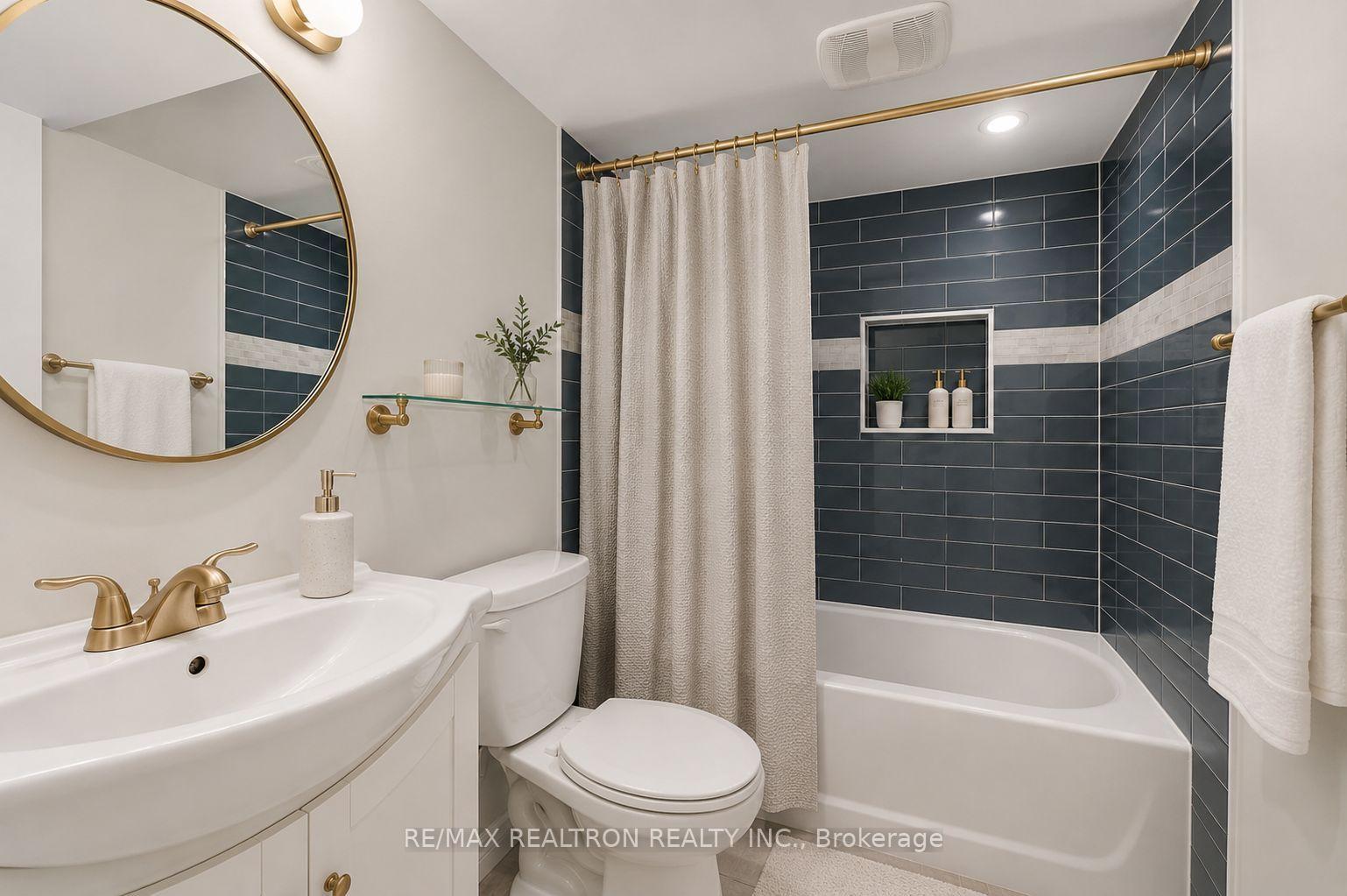 Photo 13 of Unit 3, 1130 Avenue Road, Toronto, Lawrence Park South — HOMEH
