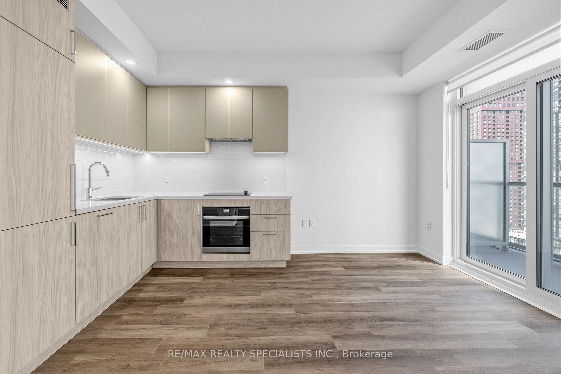 Photo 5 of Unit 1506, 21 Meadowdale Road, Vaughan, Vaughan Corporate Centre — HOMEH