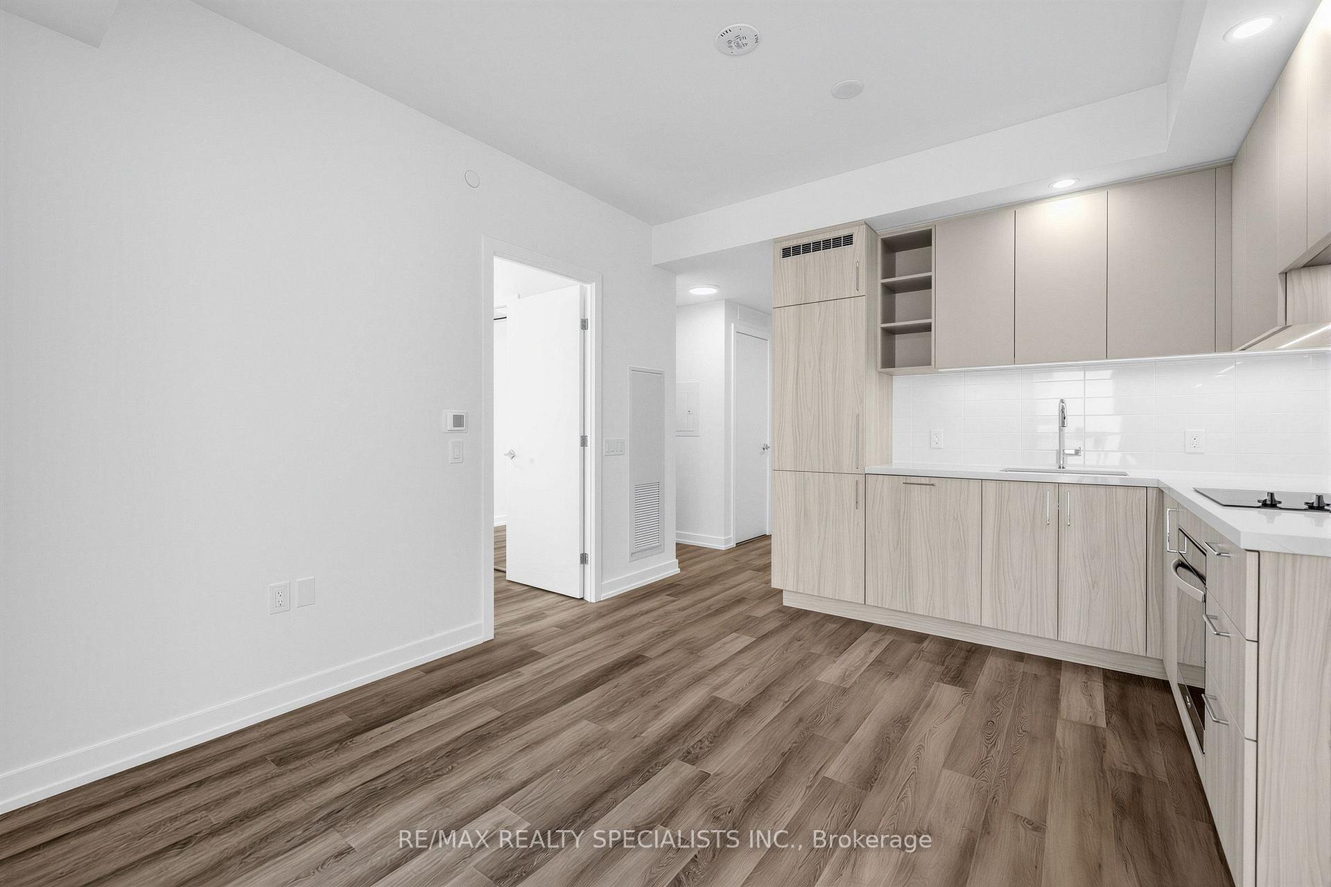Photo 8 of Unit 1506, 21 Meadowdale Road, Vaughan, Vaughan Corporate Centre — HOMEH