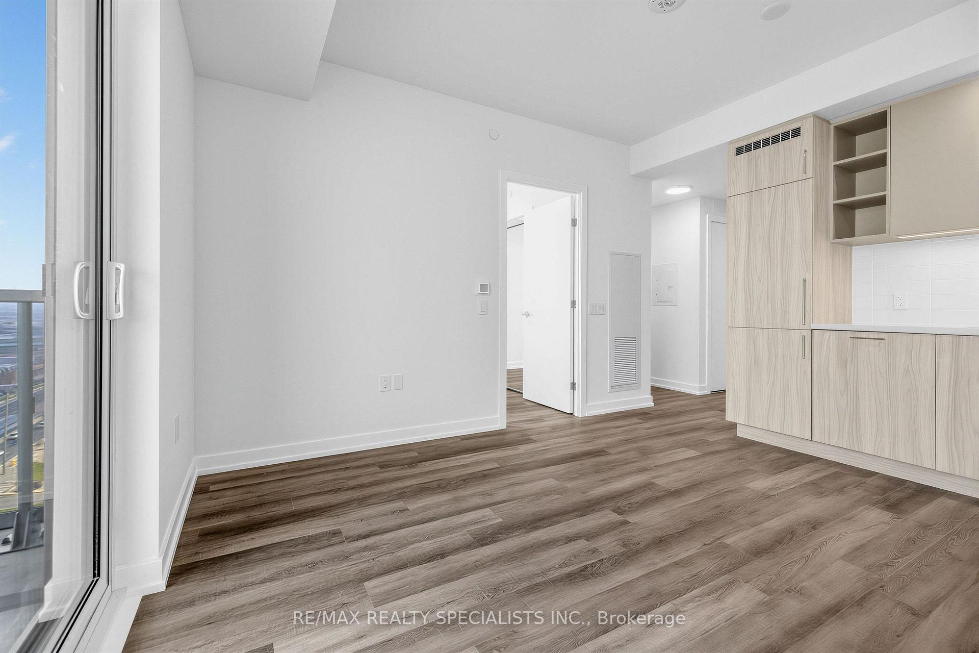 Photo 9 of Unit 1506, 21 Meadowdale Road, Vaughan, Vaughan Corporate Centre — HOMEH