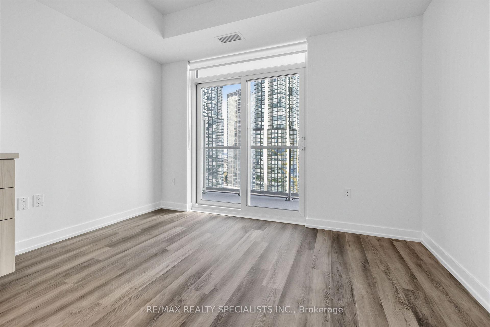 Photo 13 of Unit 1506, 21 Meadowdale Road, Vaughan, Vaughan Corporate Centre — HOMEH