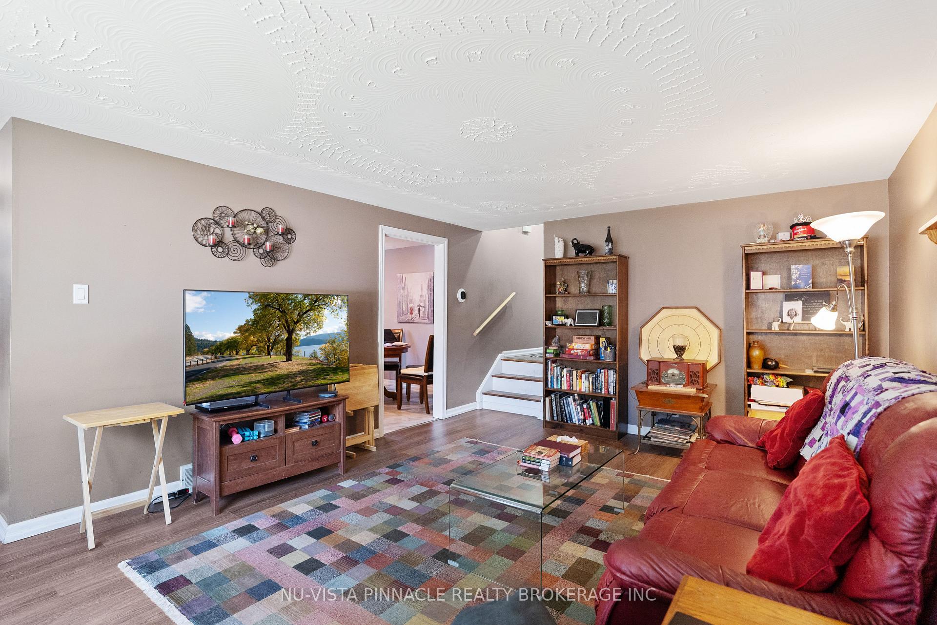 Photo 11 of 56 Kintail Crescent, London, South Y — HOMEH