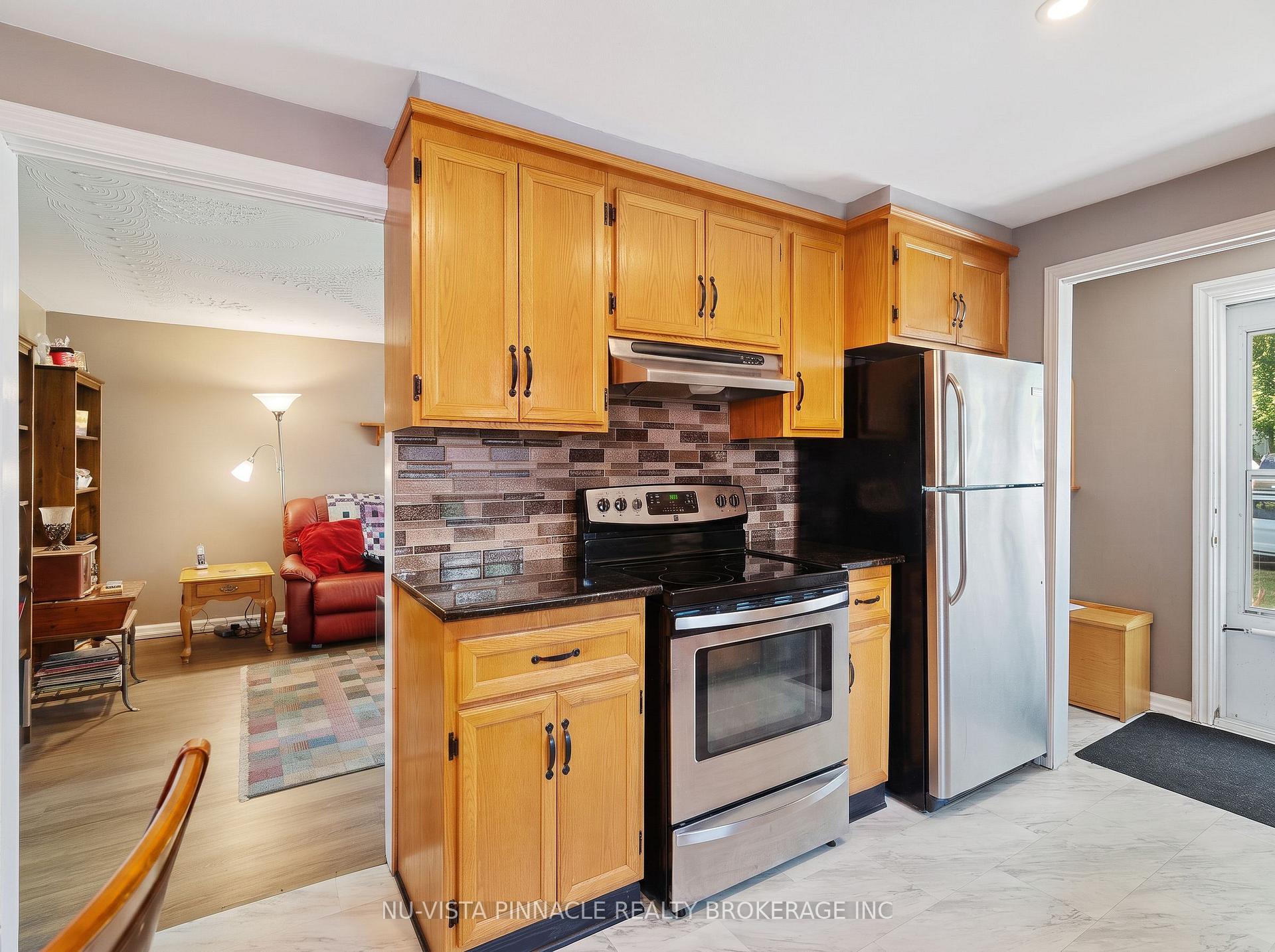 Photo 15 of 56 Kintail Crescent, London, South Y — HOMEH