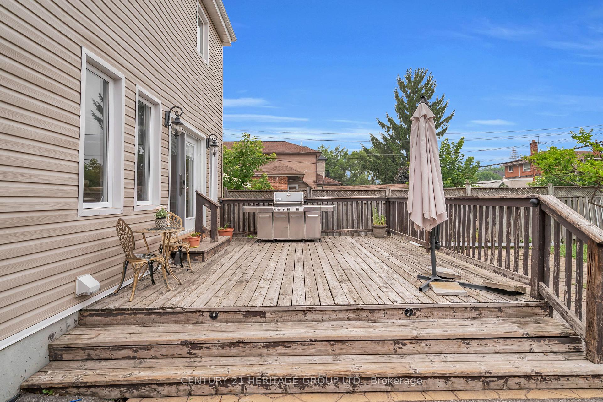 Photo 37 of 33 Sanderstead Avenue, North York, Briar Hill-Belgravia — HOMEH
