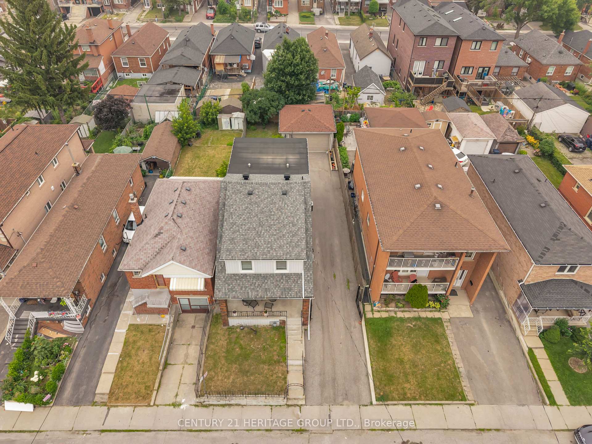 Photo 41 of 33 Sanderstead Avenue, North York, Briar Hill-Belgravia — HOMEH