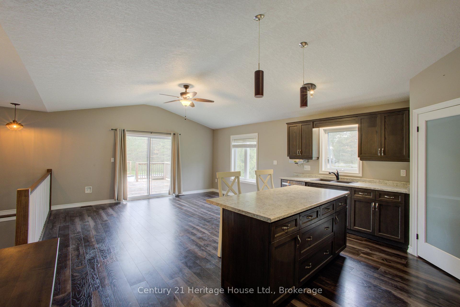 Photo 17 of 201 Hutton Hill Road, West Grey — HOMEH