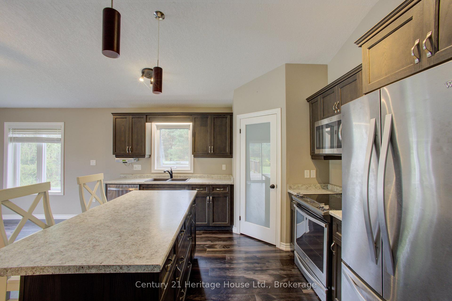 Photo 19 of 201 Hutton Hill Road, West Grey — HOMEH
