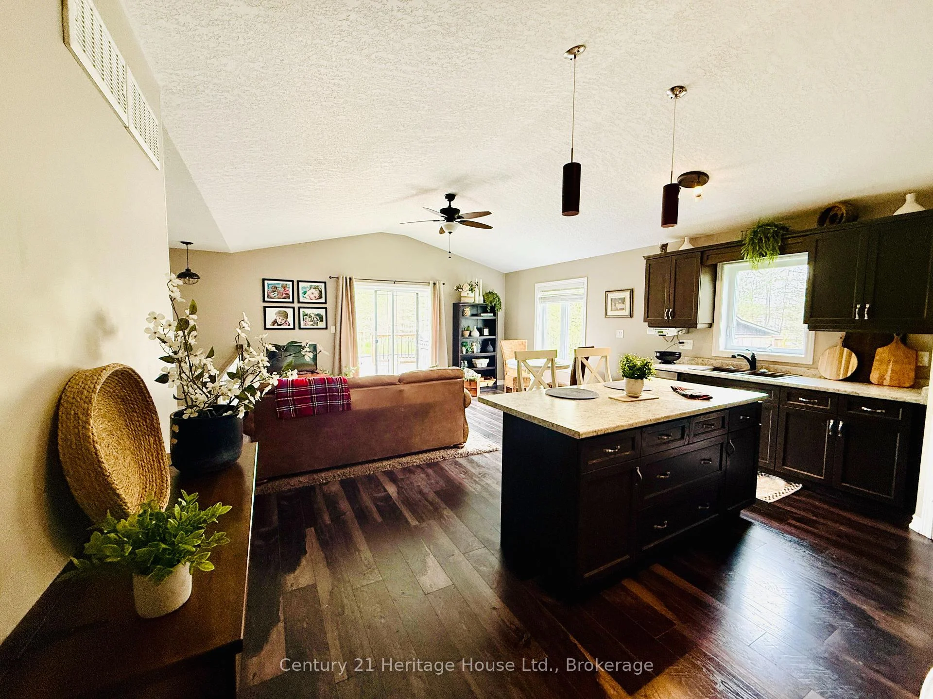 Photo 10 of 201 Hutton Hill Road, West Grey — HOMEH