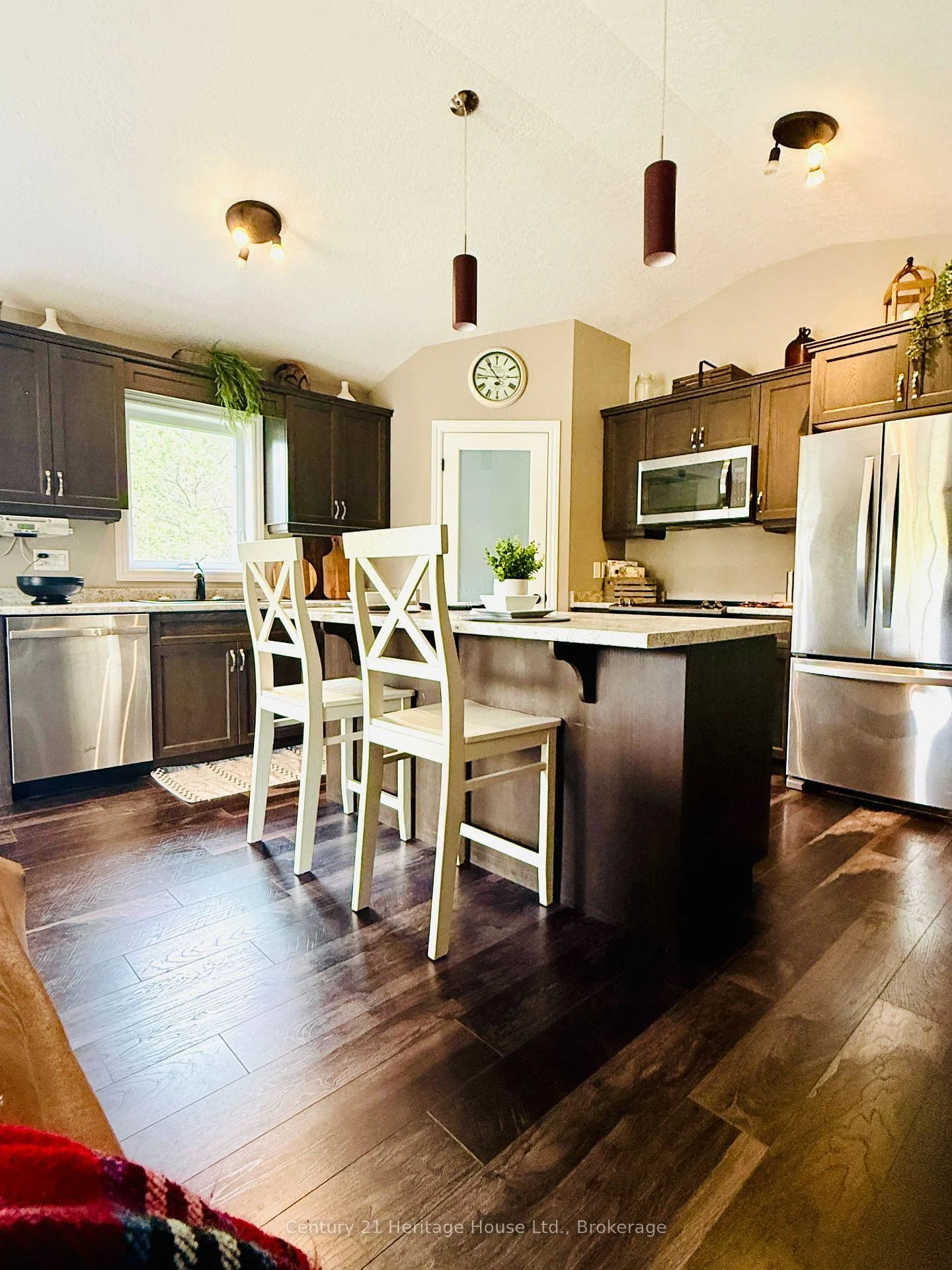 Photo 30 of 201 Hutton Hill Road, West Grey — HOMEH