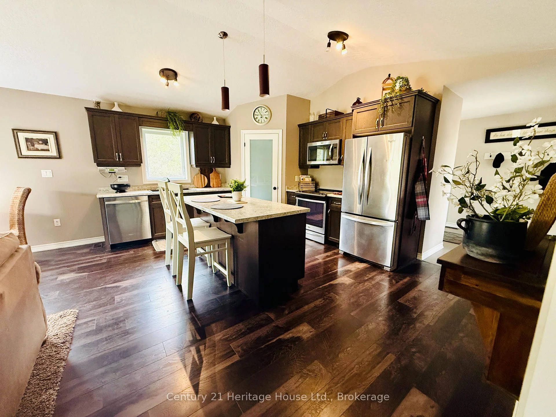 Photo 34 of 201 Hutton Hill Road, West Grey — HOMEH