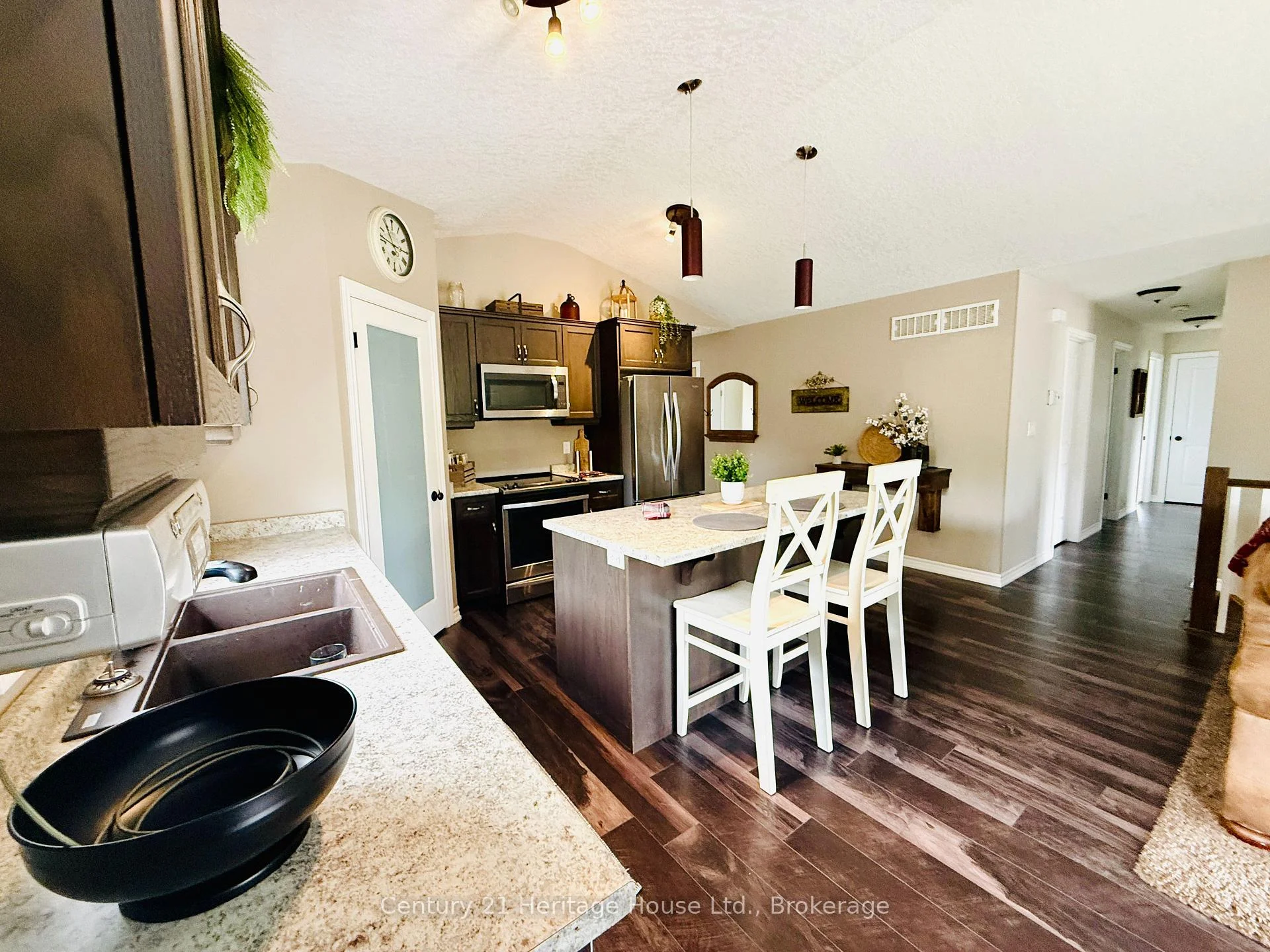 Photo 35 of 201 Hutton Hill Road, West Grey — HOMEH