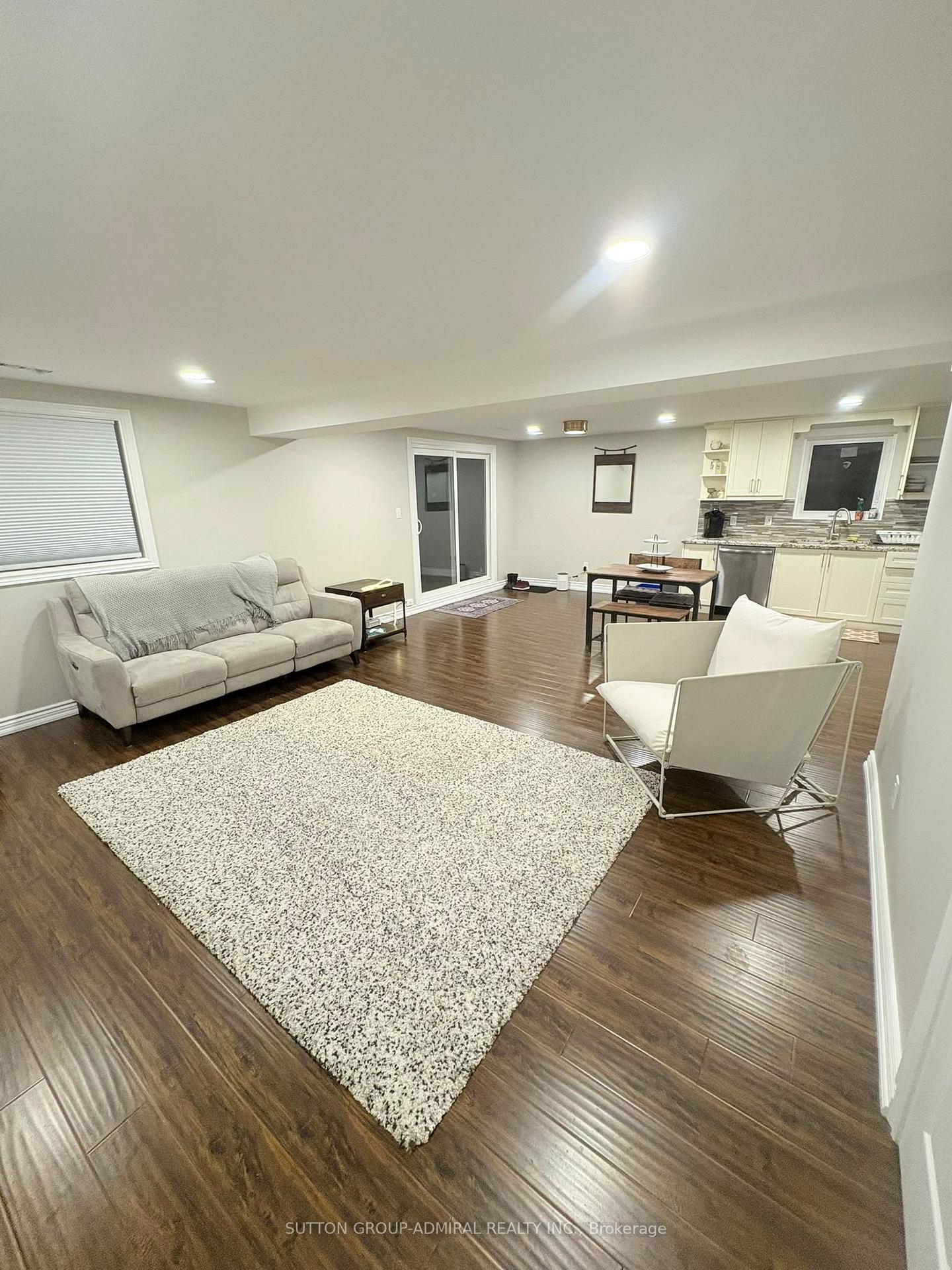 Photo 18 of 94 Sackville Street, Caledon, Bolton West — HOMEH