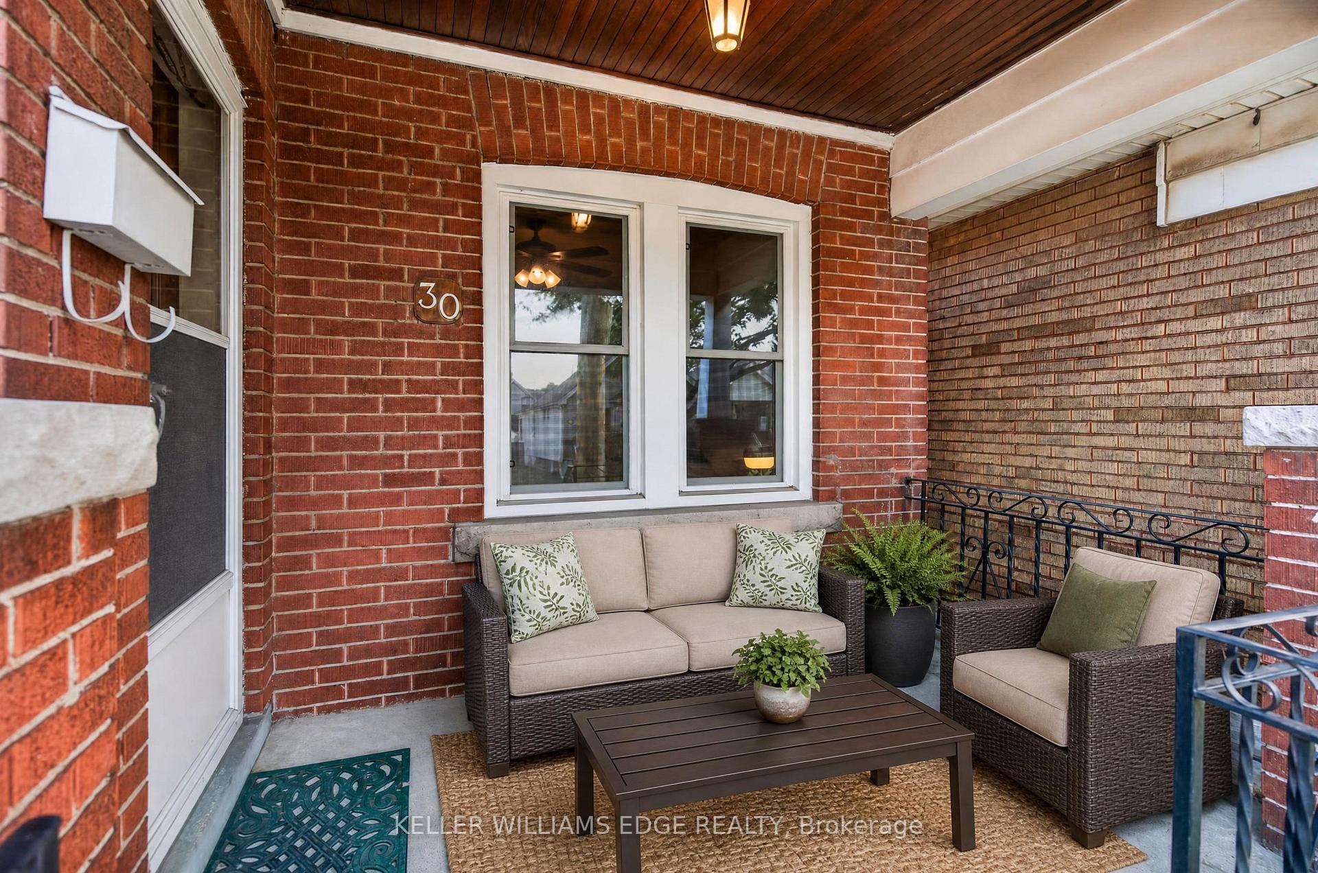 Photo 4 of 30 Barons Avenue N, Hamilton, Homeside — HOMEH