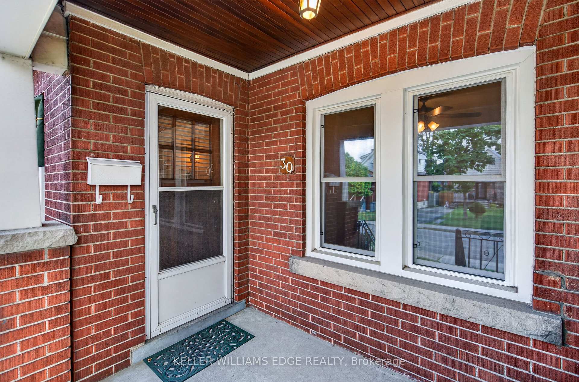Photo 6 of 30 Barons Avenue N, Hamilton, Homeside — HOMEH