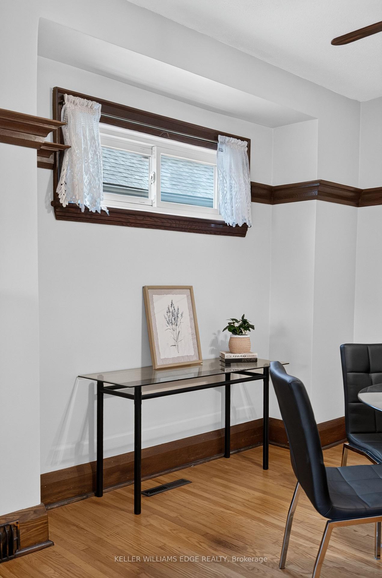 Photo 19 of 30 Barons Avenue N, Hamilton, Homeside — HOMEH