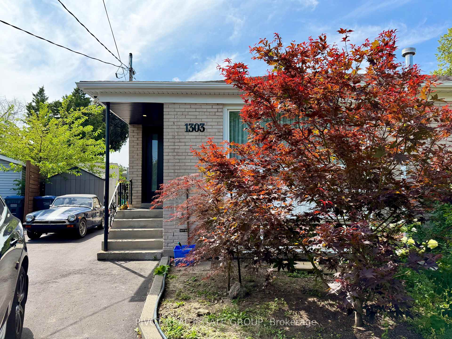 Photo 13 of 1303 Freeport Drive, Mississauga, Erindale — HOMEH