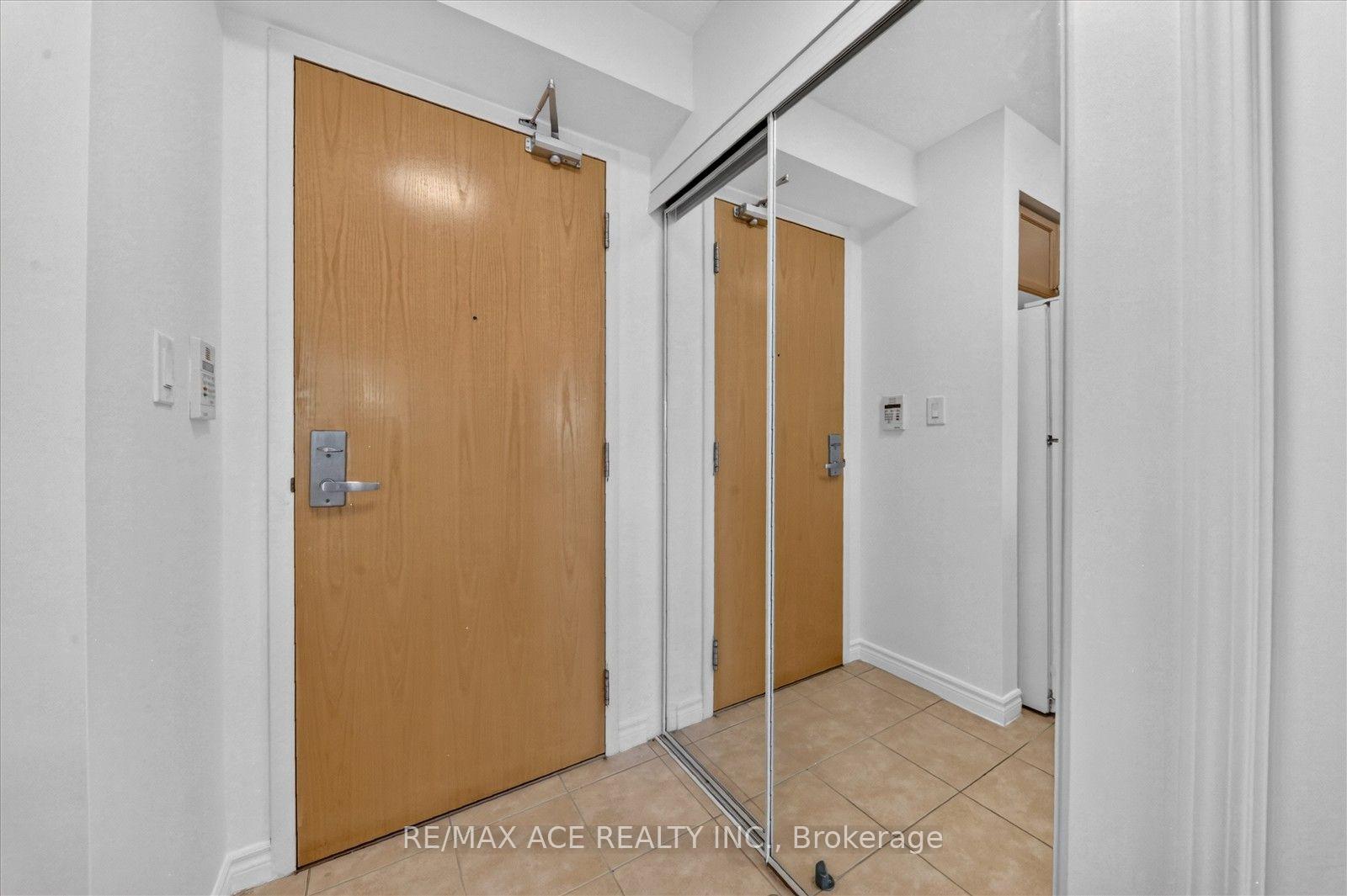 Photo 11 of Unit 1606, 88 Grangeway Avenue, Scarborough, Woburn — HOMEH
