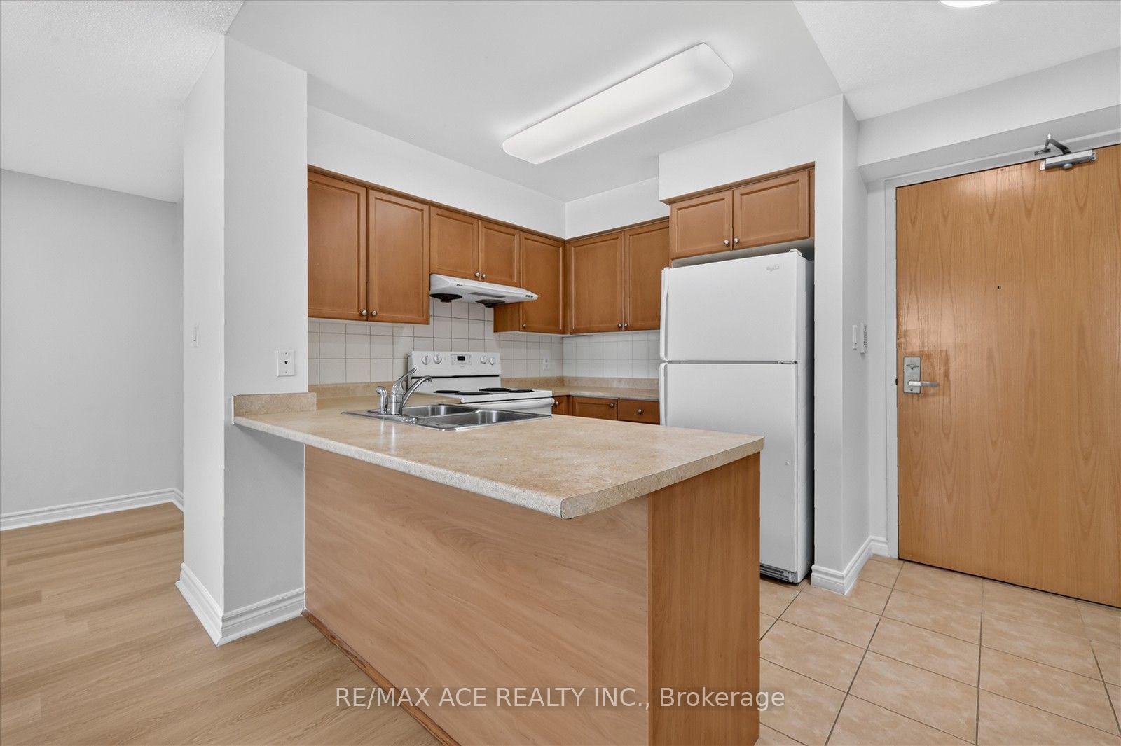 Photo 14 of Unit 1606, 88 Grangeway Avenue, Scarborough, Woburn — HOMEH